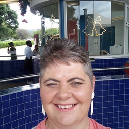 Profile picture of Leonie J