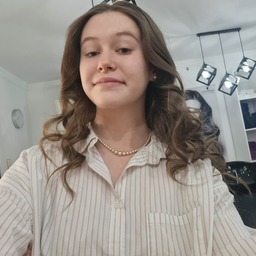 Profile picture of Sarah T