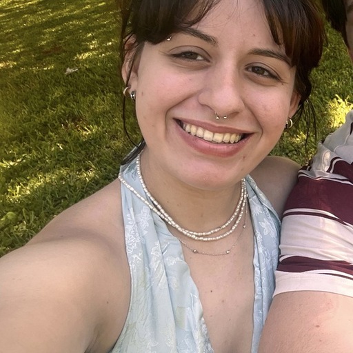 Profile picture of Alexa v